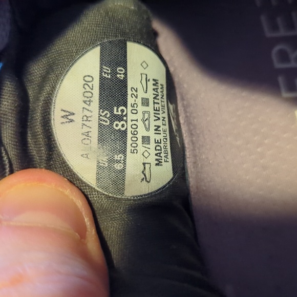 WOMENS ALTRA Olympus 5 Trail running shoe size 8.5 - Picture 10 of 11